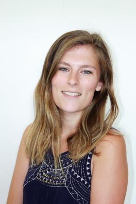 Kirsten Headshot